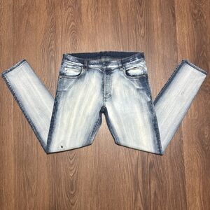 🔥🔥🔥VTG BALMAIN Stressed denim jeans Size: 29🔥🔥🔥
